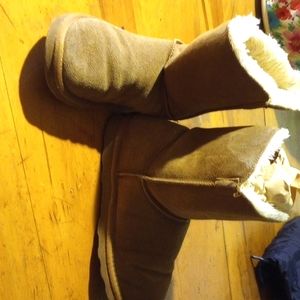 Uggs size 9 women's